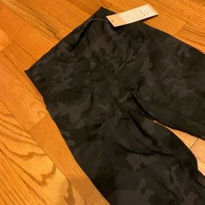 Brand New with Tag Black Camo Leggings